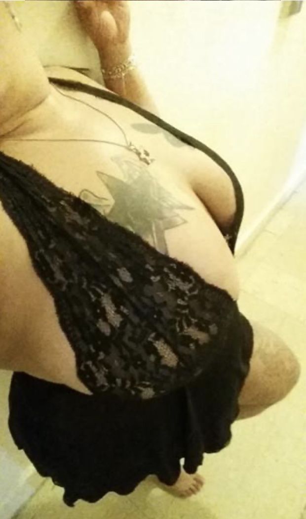 Another shot of her amazing tits and sexy body