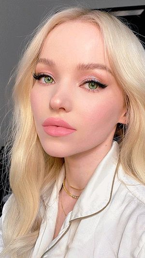 she knew it was bad to fuck fans, but she broke the rule anyway, squeezing their balls dry every time