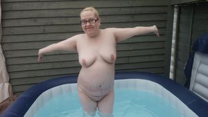 Fat whore enjoys in the pool