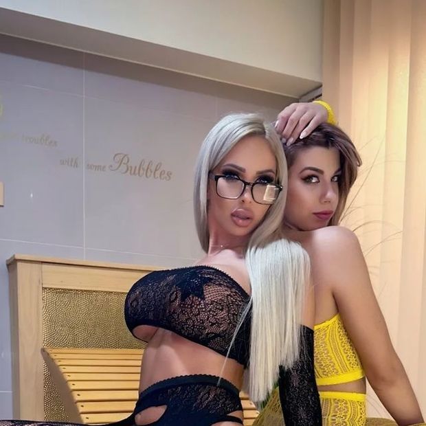Big boobs and friend