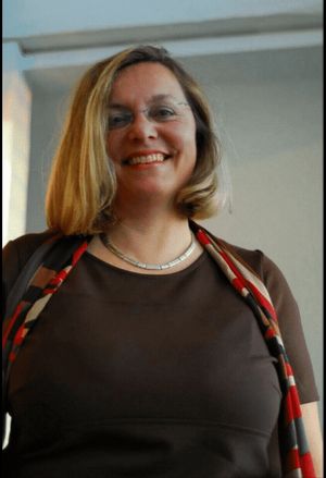 who would've thought she would be hiding that beautiful pair under there!