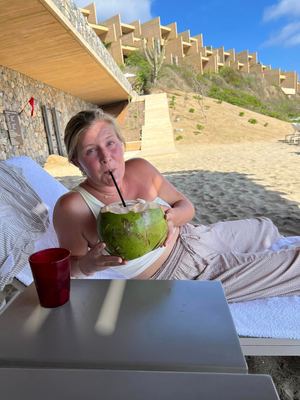 Not the only thing she likes her lips on…