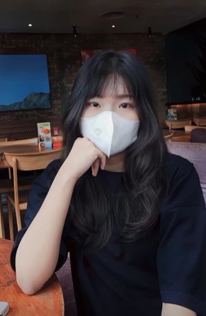 Posing for her cum tribute(shihan1228)