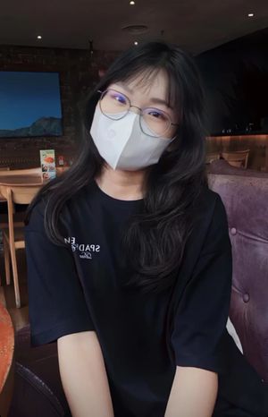 Posing for cum tribute with glasses(shihan1228)