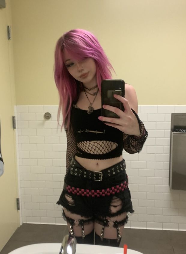 Cute emo teen Sewppii 1