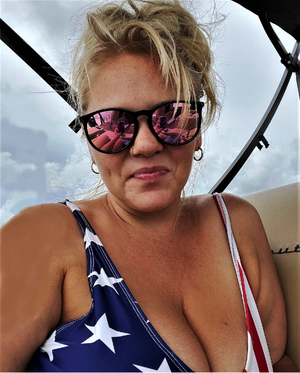 Yes out on the boat after giving birth to number six! This one is black!