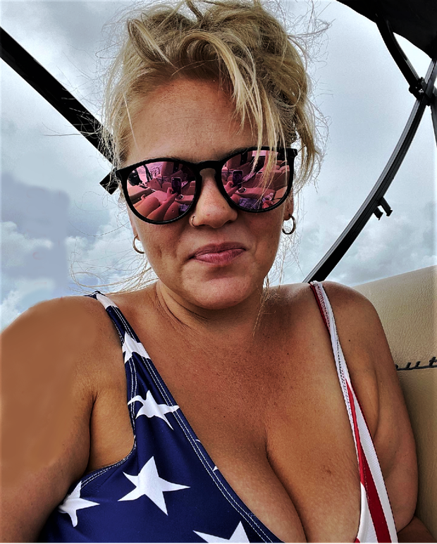 Yes out on the boat after giving birth to number six! This one is black!