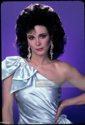 Lesley Vogel 6th pic.