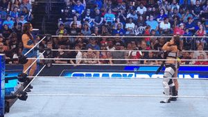 Raquel González - hot as fuck sexy walking reverse gif!