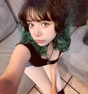 Cuck wants her gf exposed