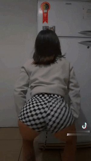 Ass swinging