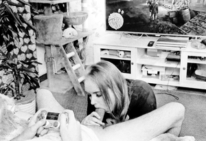 Blowjob while playing