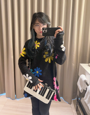 Lily Pichu (Streamer) - Flower Jumper Selfie