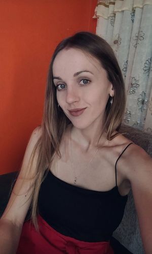 Her happy face about to fuck a multimillionaire