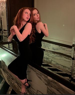 mirror redhead