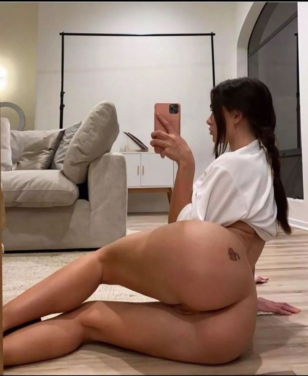 Lana's perfect ass