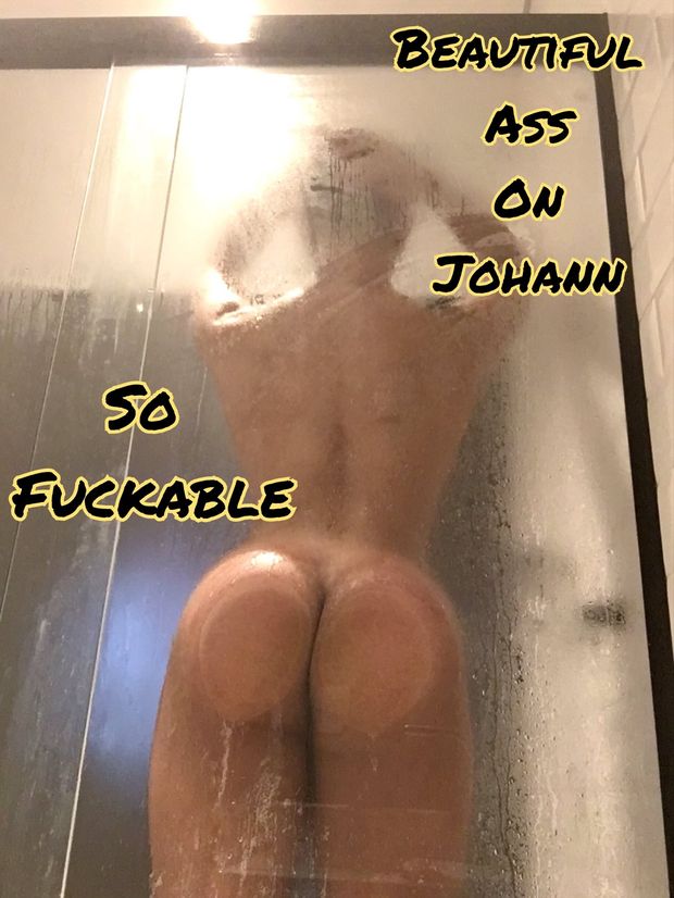 What An Ass On This Boyy