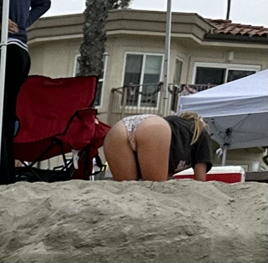 Fine asses out and about