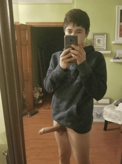 You get a text from the right wing neighbor … “ hey libtard , ready to serve a real cock ? “