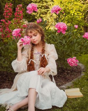Everlinet - Wish I could be a pre raphaelite muse - 1