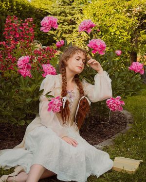 Everlinet - Wish I could be a pre raphaelite muse - 2