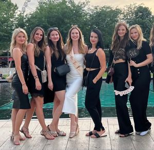 Choose one and f*ck her hard! ❤️ 68