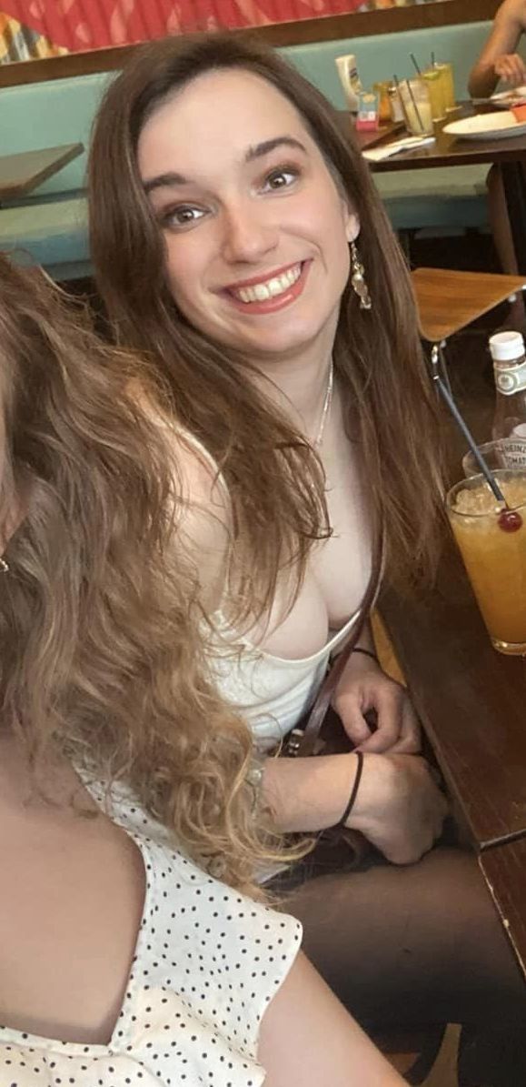 Little whore sucked my dick after dinner that night