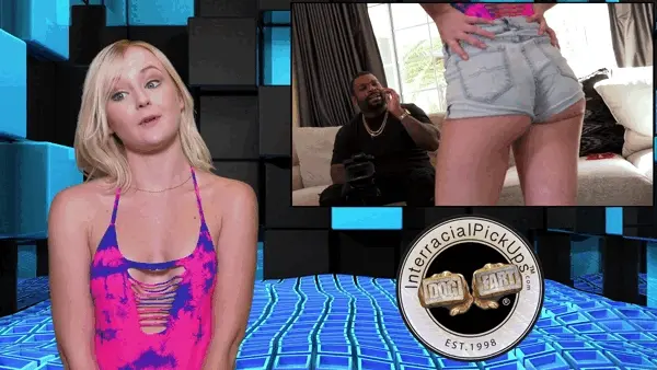 Natalia Queen - booty very short blue jean shorts gif!