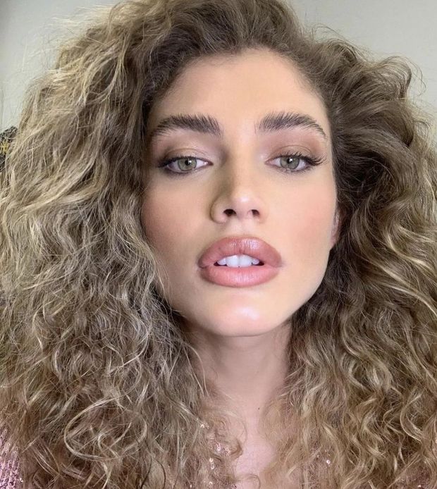 Valentina Sampaio