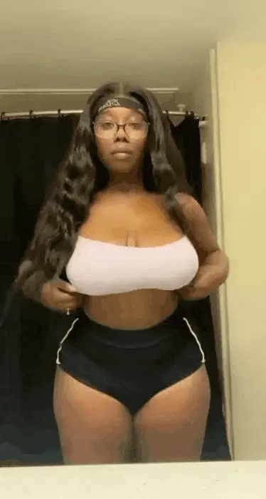 Sexy busty ebony