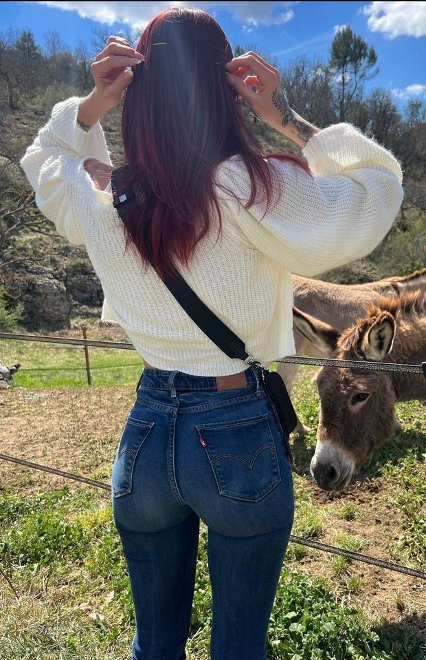 Iamadriannav great ass