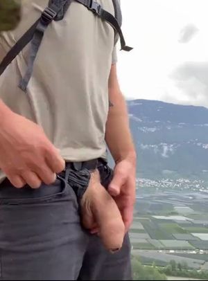 Random dick I'd love to suck