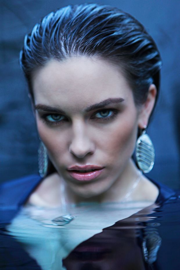nice wet look, who is she