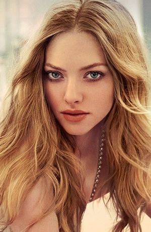 Amanda Seyfield