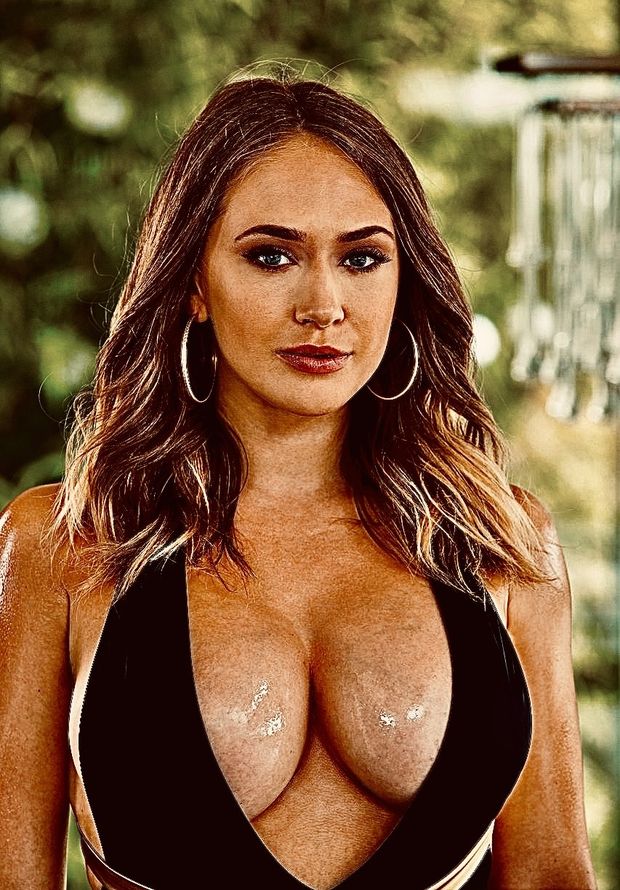 big busty kagney