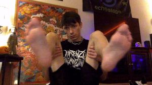 Kyros Christian Smooth Feet