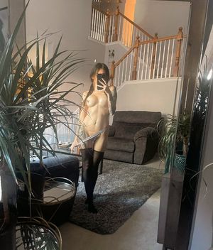 Selfie with sexy tattooed beauty