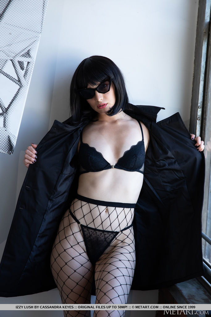 Izzy Lush