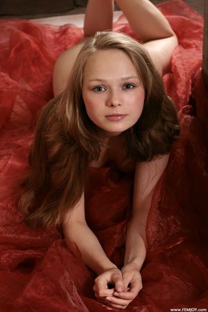 Claire « FEMJOY « Nude Pictures