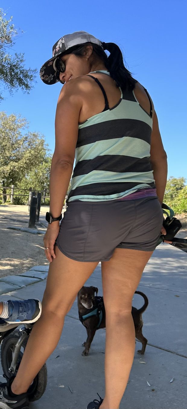 More fine asses out and about