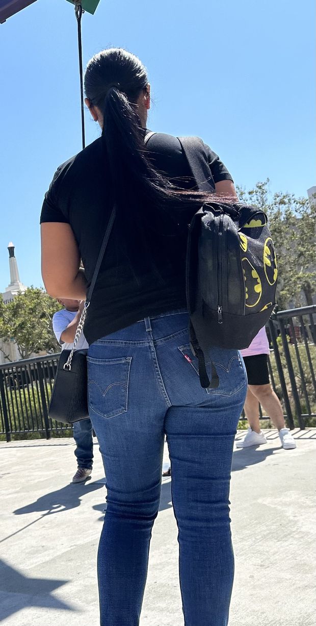 Fine asses out and about