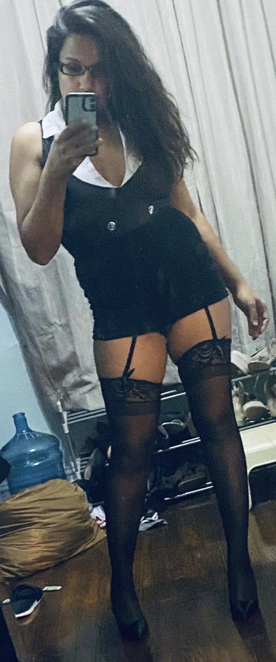 slut dressed in a slutty work outfit