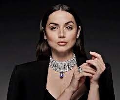 Ana de Armas Louis Vuitton High Jewelry 2
