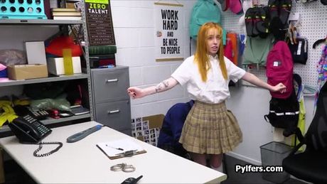 Ginger spinner fucked for stolen bracelet