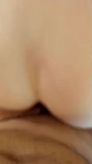 2 asses, 1 lucky guy