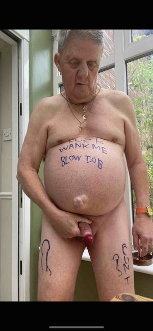 My prick needs a hand round it and a good blowjob finishing up in a tight arsehole to shoot my sperm in