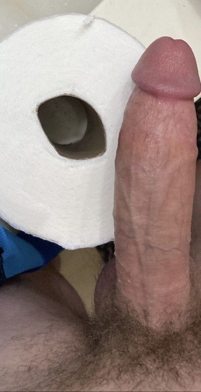 Another Size comparison (btw it’s a large roll)
