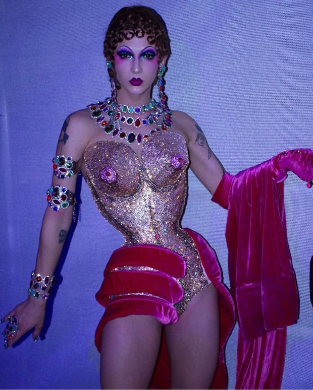 Glam queen