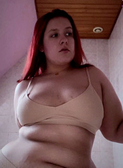 Amazing college BBW with red hair