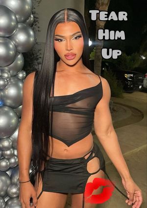 Tongue Kiss This Boyy Till He Passes Out